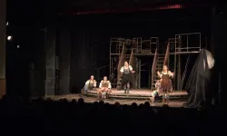İstanbul Devlet Tiyatrosu, 'Lysistrata' oyunuyla Kosova'da sahne aldı