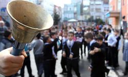 Okul kıyafetlerinde arma zorunluluğu geri geldi